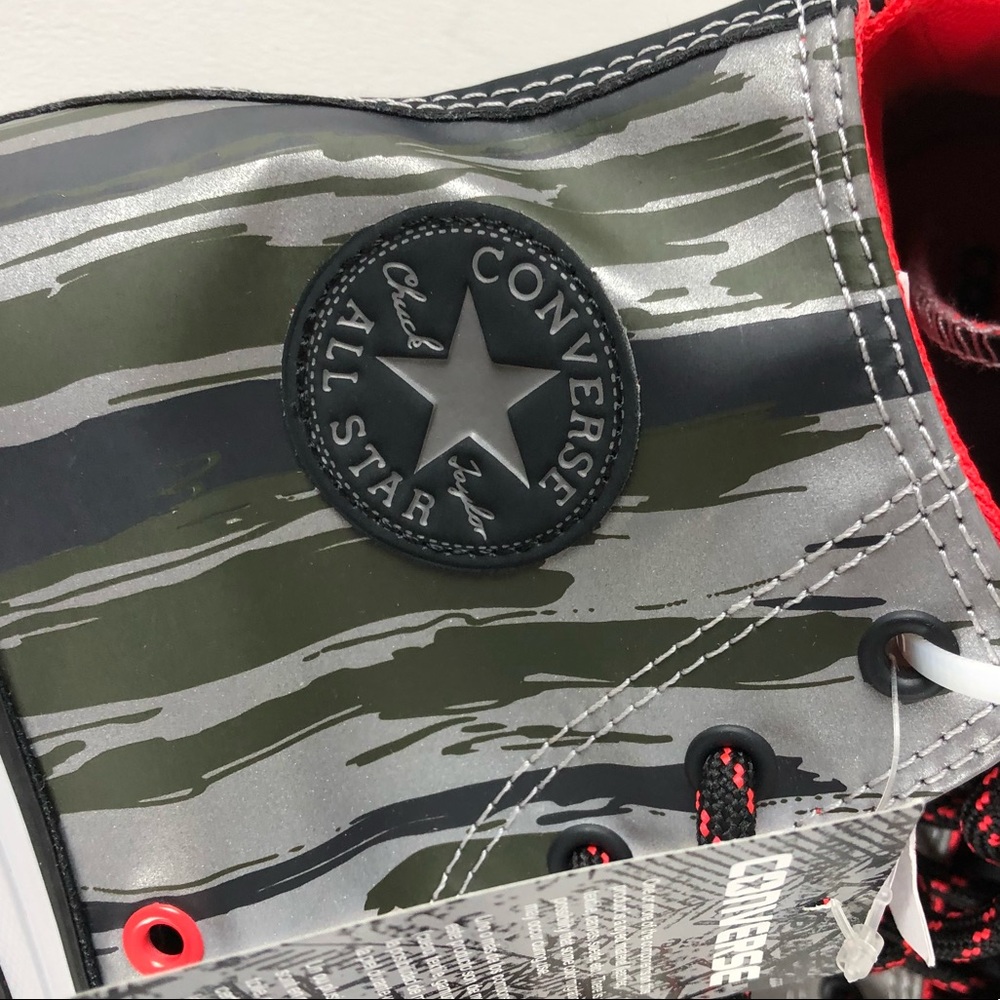 Converse Hi Top Chuck Taylor Flash Flood Shoes NWT - Picture 6 of 7